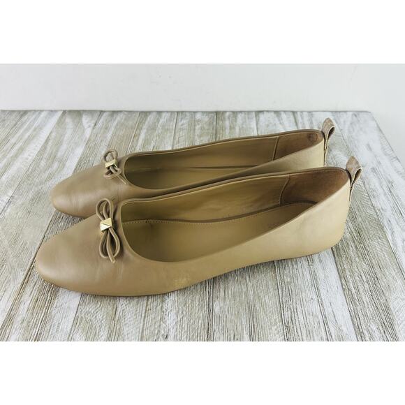 Michael Kors Women's Nori Leather Ballet Flat Tan Beige Natural Shoes 7.5 - Picture 1 of 10